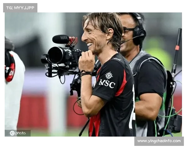 AC米兰意大利杯出局暴露轮换短板，单套阵容难撑多线